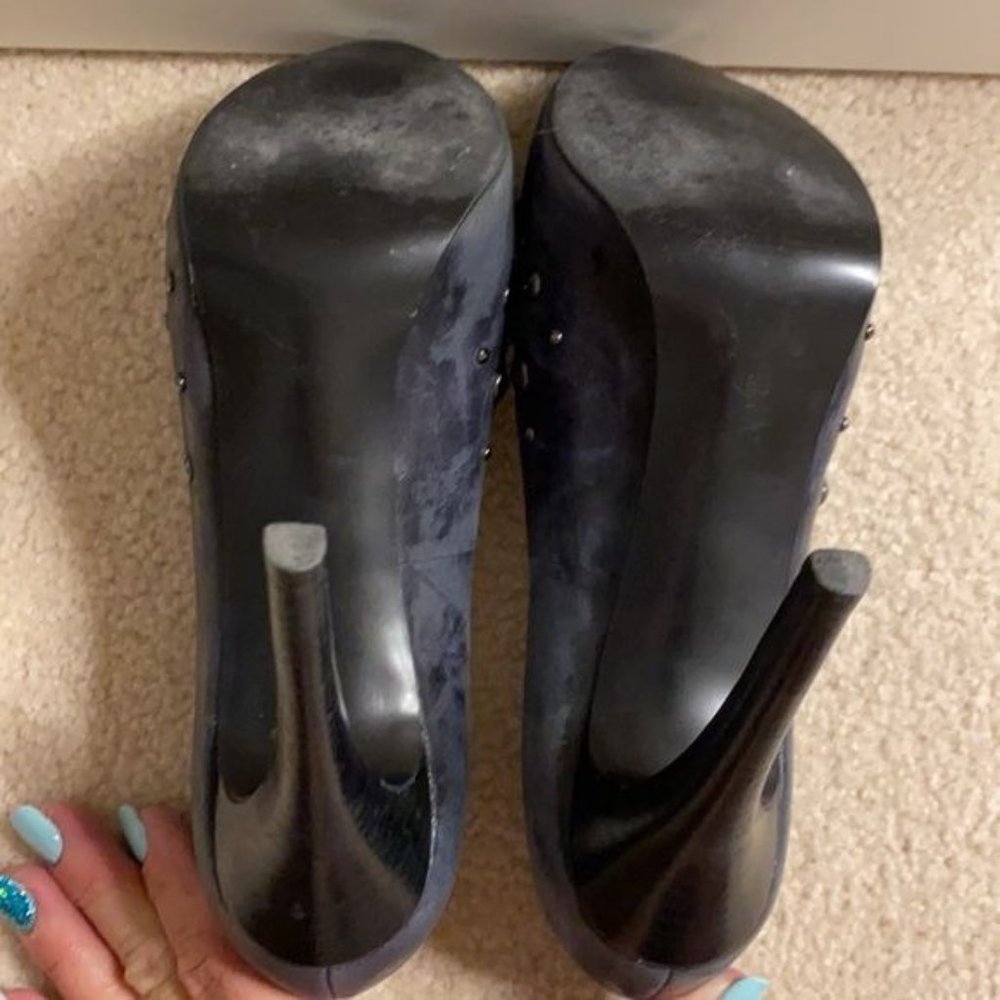 Marc Fisher Studded Platform Pumps - Picture 6 of 7